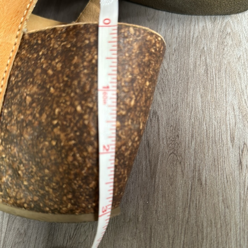 Blowfish Women’s 7.5 Platform Sandals - Picture 10 of 12